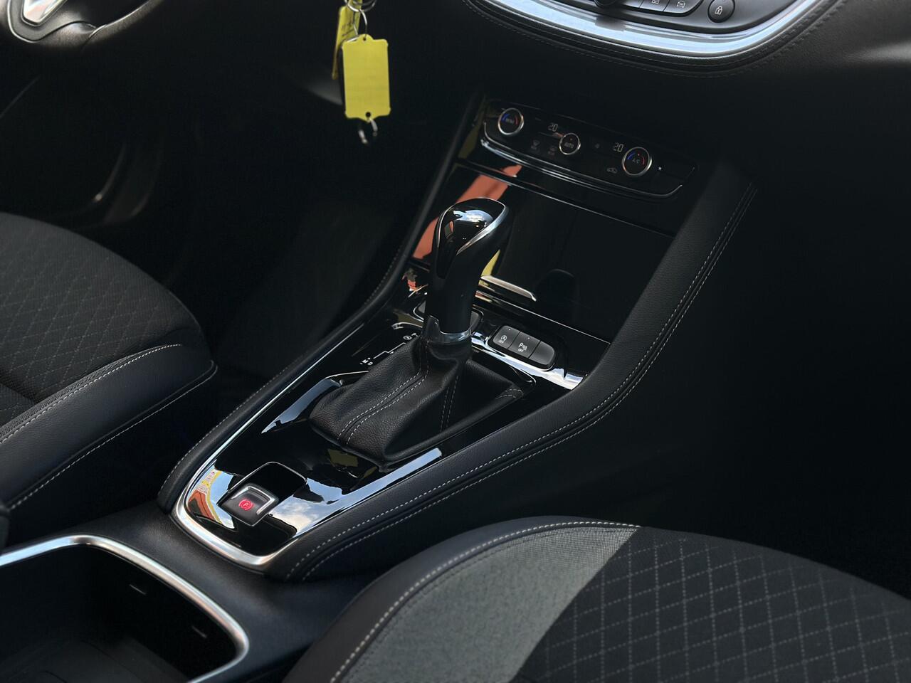 Opel Grandland X 1.2 Turbo Business Executive ECC/ CAMERA / Sensoren.