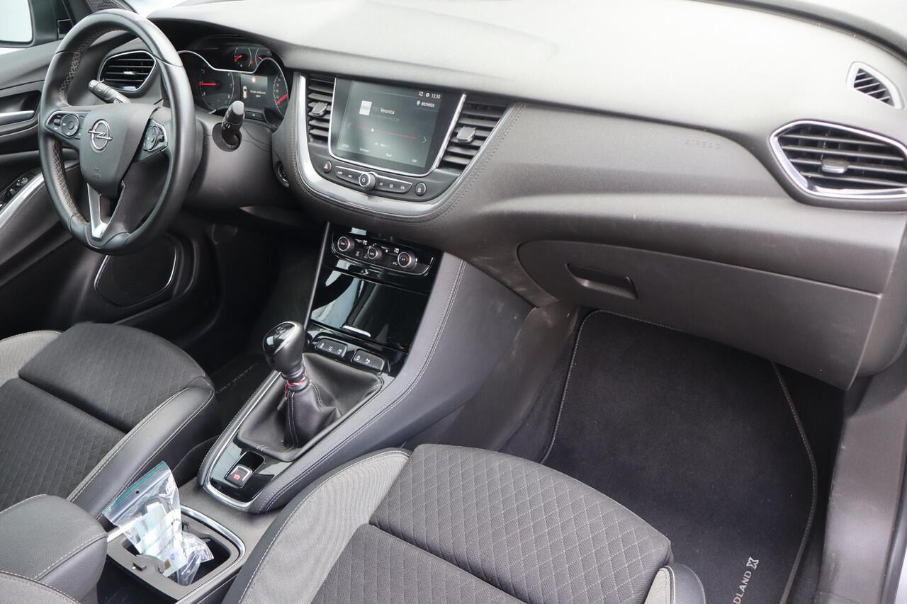 Opel Grandland X 1.2 Turbo Business Executive Climate control, Apple Carplay, Cruise control, Elektrische ramen, Trekhaak