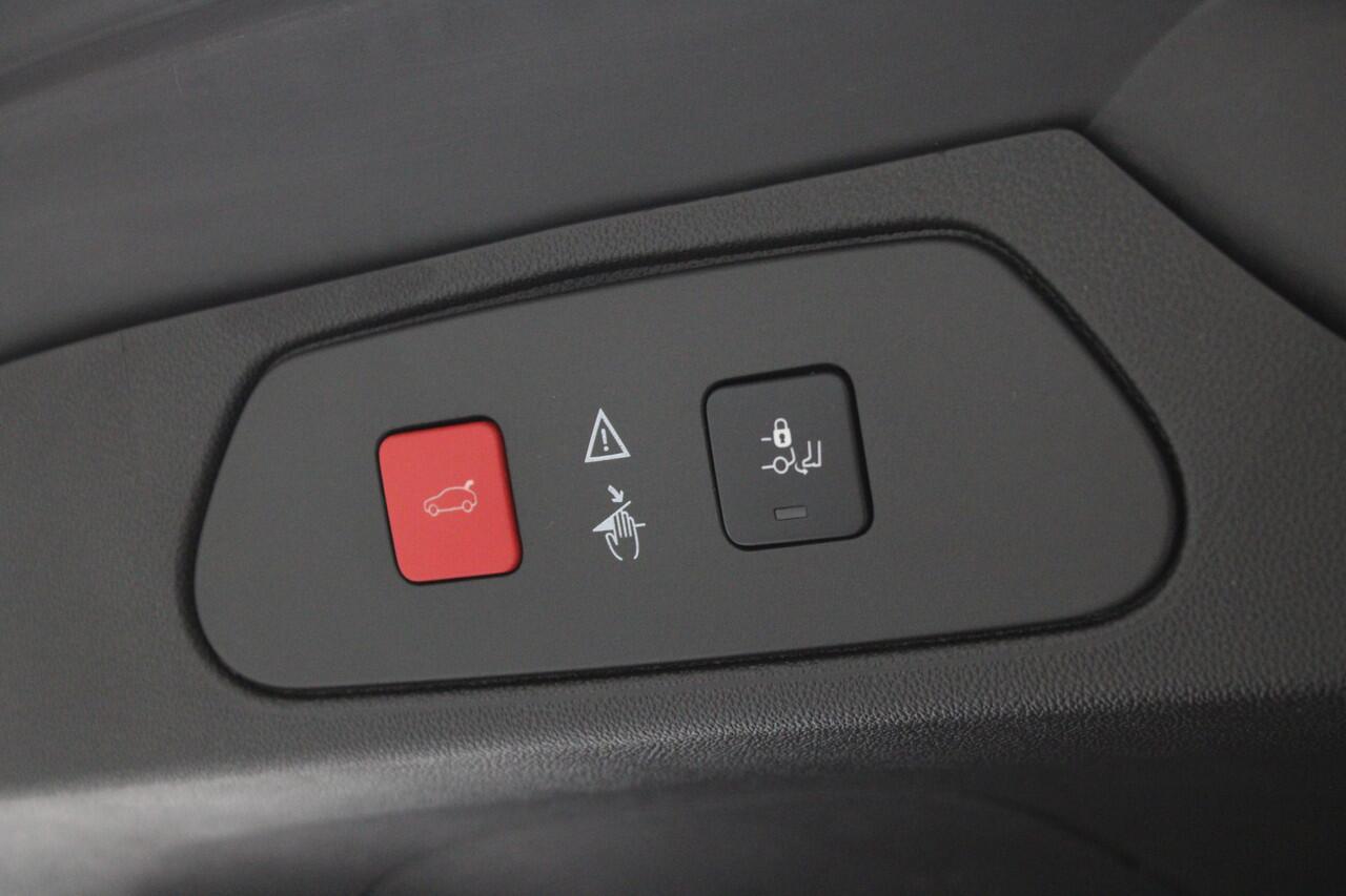 Opel Grandland X 1.2 T Innovation | Automaat | Trekhaak / Navi Full Map / Camera / PDC v&a / Keyless