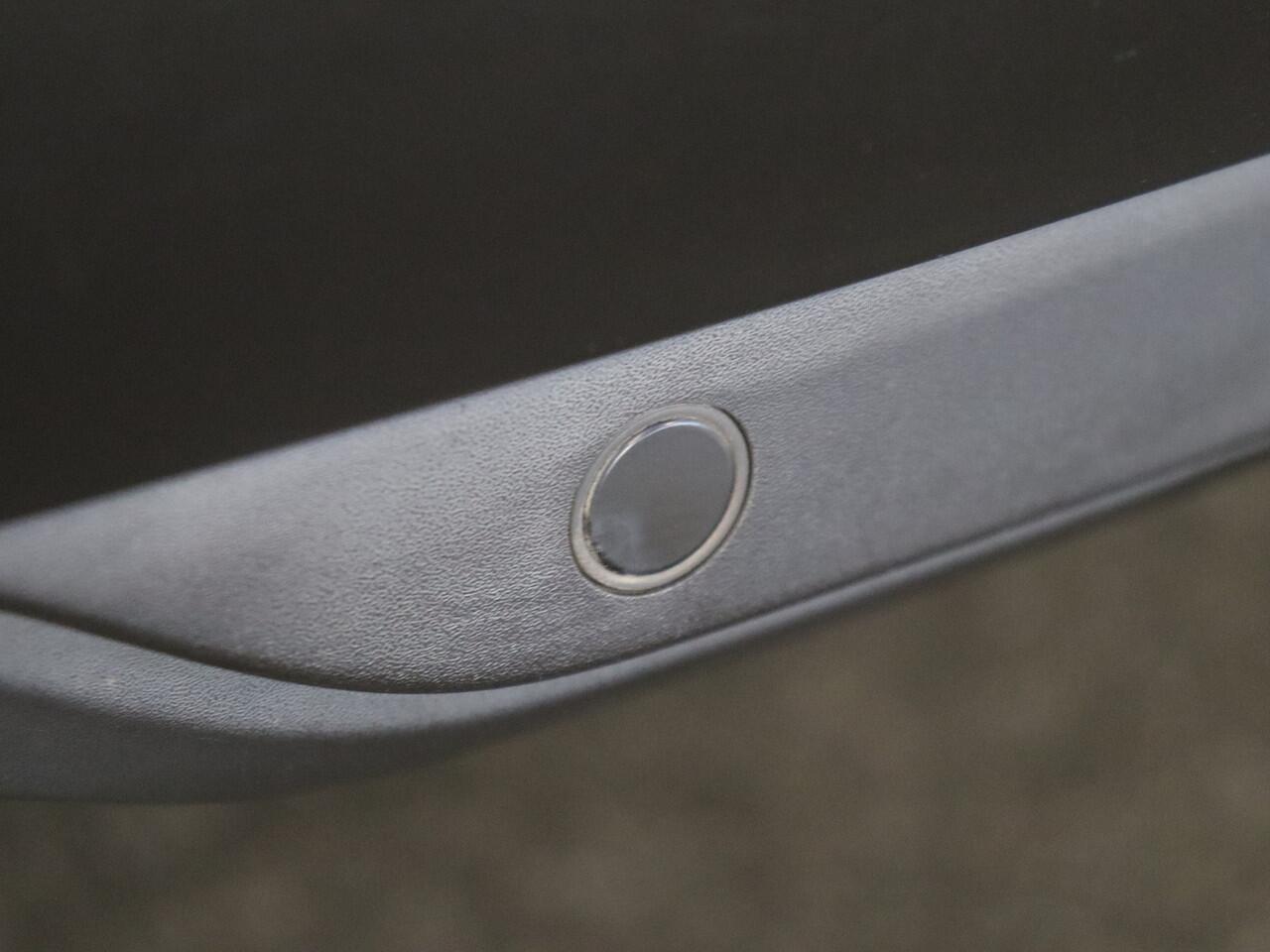 Opel Grandland X 1.6 Turbo Hybrid Business Edition | Stoelverwarming | Navigatie | Camera | Carplay | 225pk |