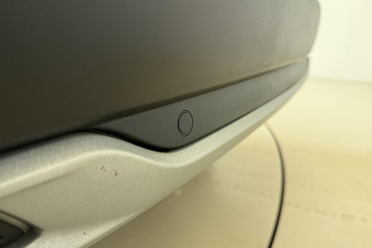 Opel Grandland X 1.2 Turbo Business Executive 130pk | Automaat | Navigatie | Camera | Climate Control | Stoel- Stuurverwarming | Cruise Control | AGR Stoelen