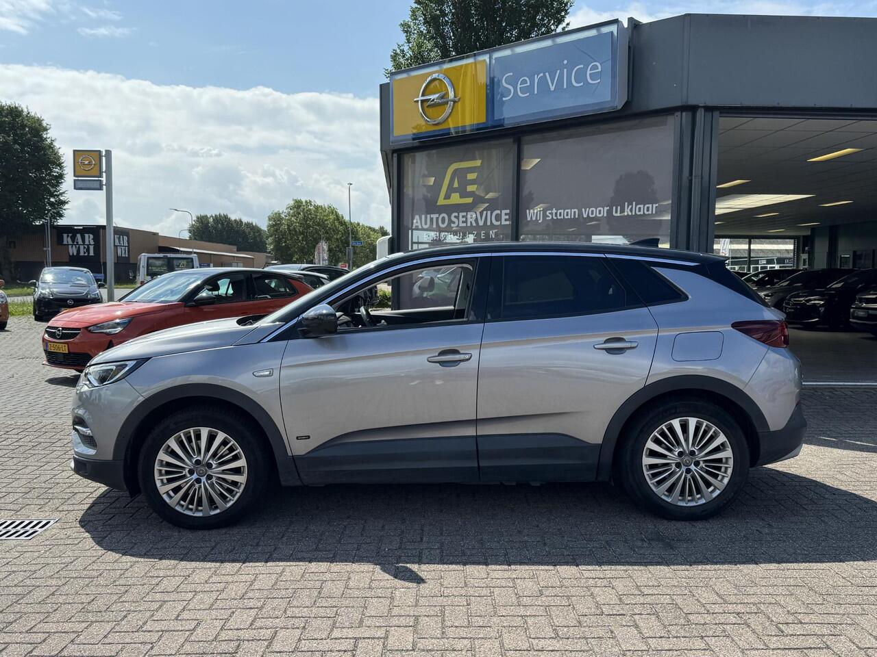 Opel Grandland X 1.6 Turbo Hybrid Innovation 225 pk Hybrid automaat | Afneembare trekhaak | Climate | Carplay | Camera | all season | 2x lader