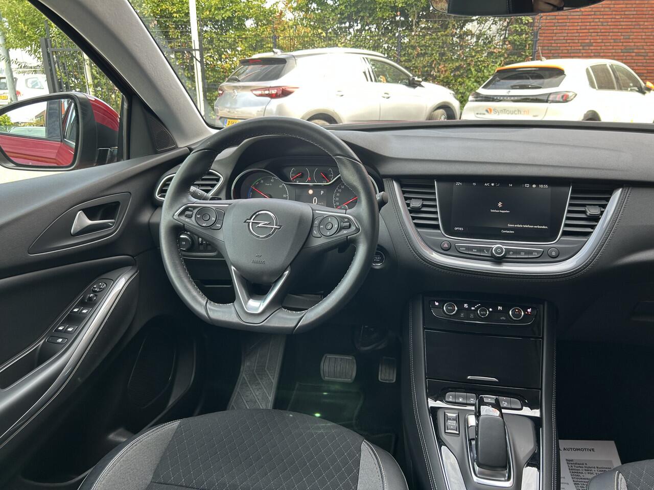 Opel Grandland X 1.6 Turbo Hybrid Business Edition PHEV // NAVI + CARPLAY // CAMERA // PDC V+A // CLIMA // STOEL + STUURWIELVERWARING