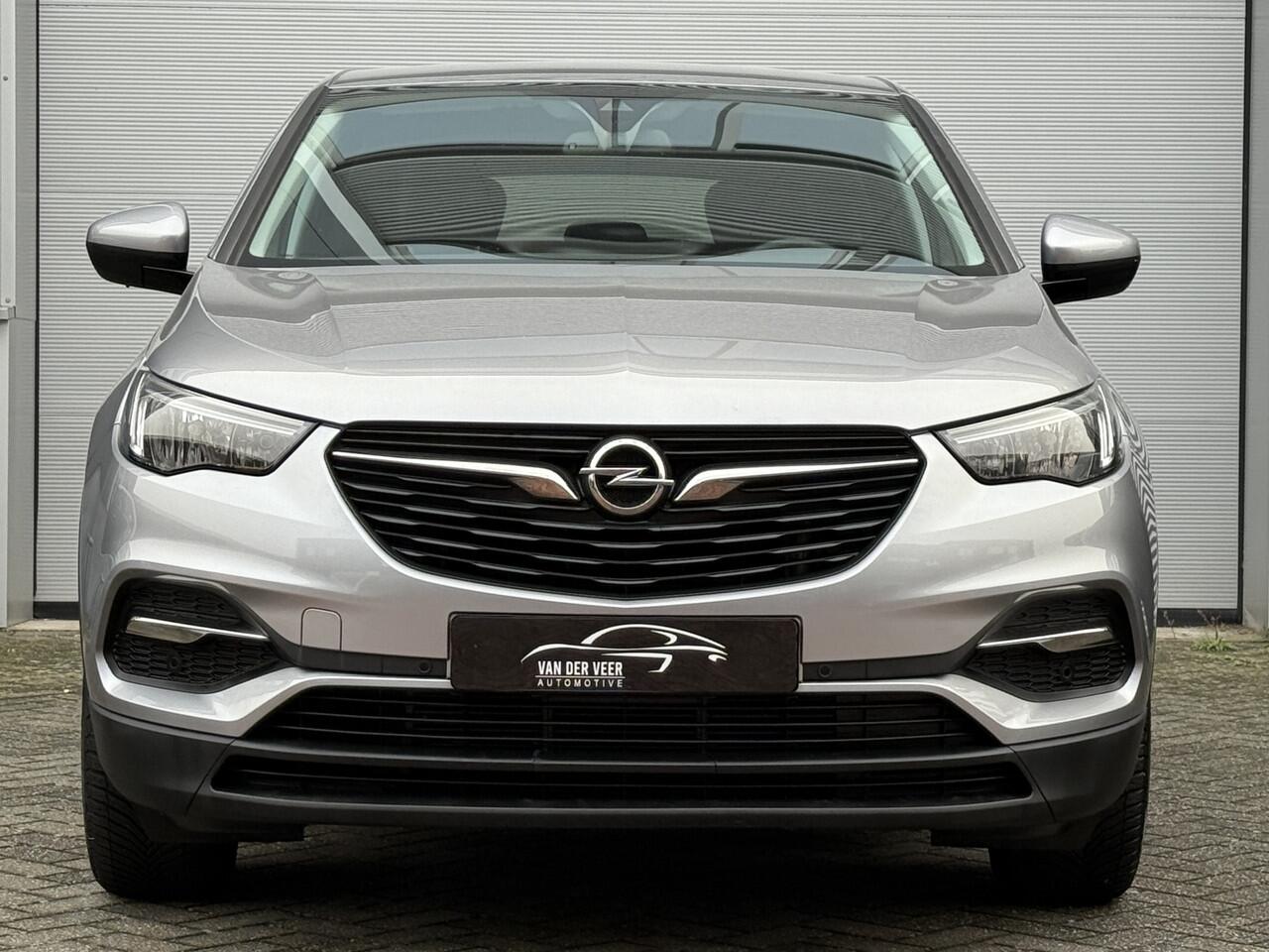 Opel Grandland X 1.2 Turbo 120 Jaar Edition | Riem vv 87.000km | Winterpakket | Apple Carplay