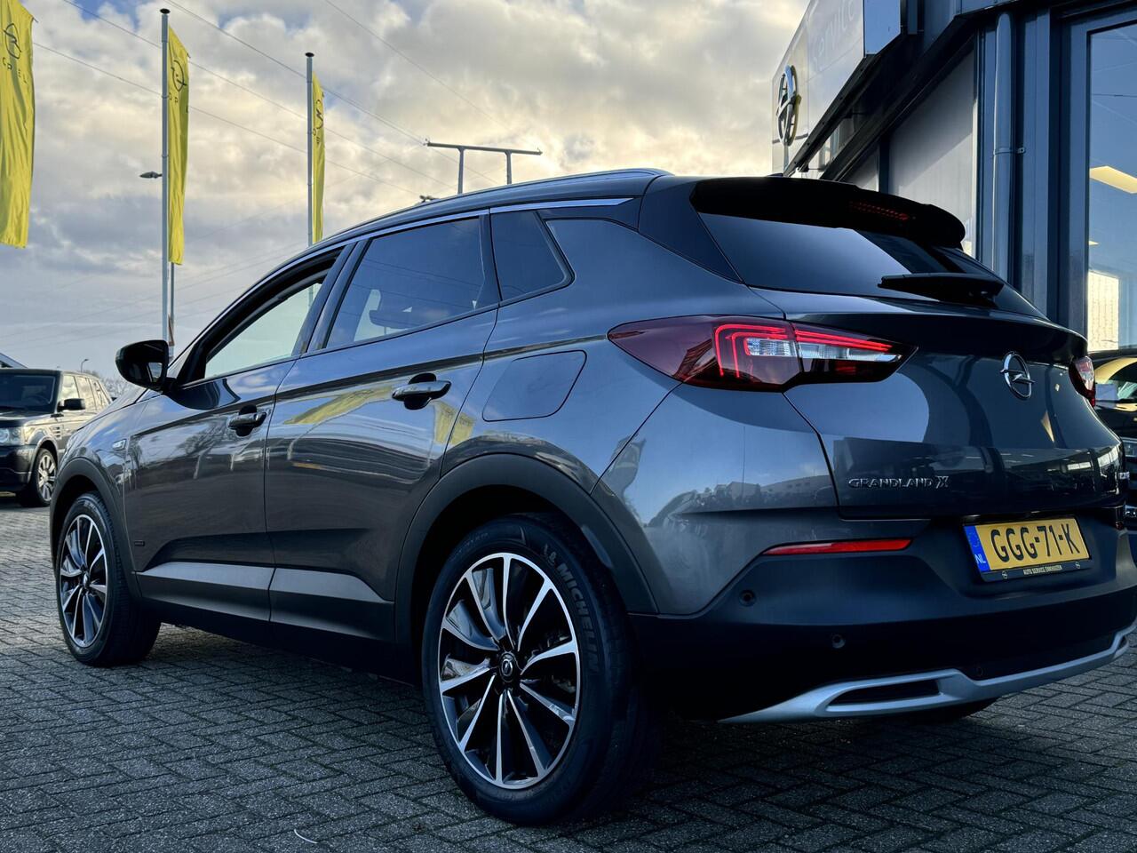 Opel Grandland X 1.6 Turbo Hybrid4 Ultimate 300pk ! | Stoelventilatie/verwarming | Camera | Full LED | Leer | Carplay |Navi | Cruise