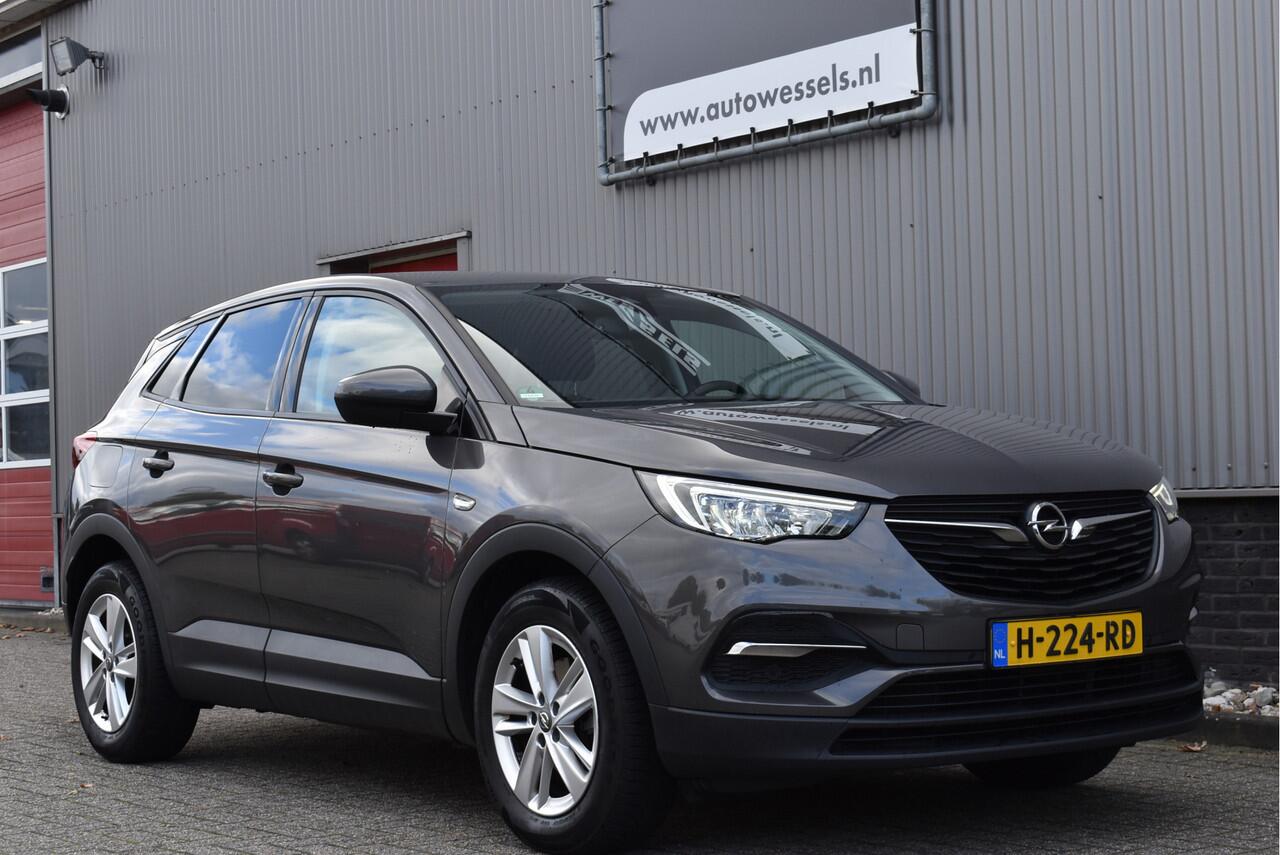 Opel Grandland X 1.2 Turbo Edition Navi, PDC, Cruise, Carplay, Trekhaak
