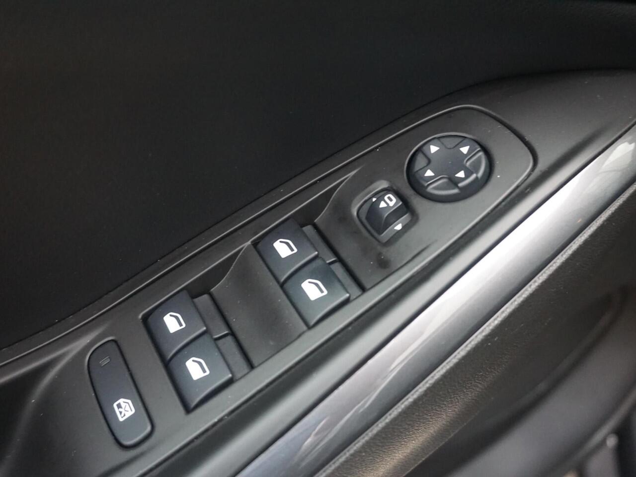 Opel Grandland X 1.2 Turbo Business Elegance