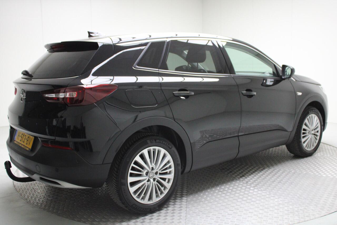 Opel Grandland X 1.2 Turbo Business Executive | automaat | trekhaak | dealer onderhouden | elektr. achterklep | navi | pdc v/a+ camera | carplay | dode hoek