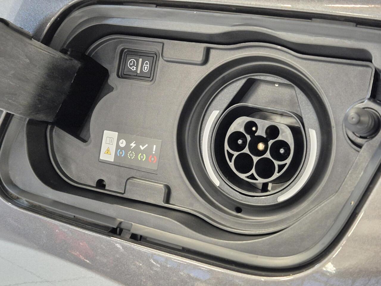 Opel Grandland X 1.6 Turbo Plug-in-Hybrid Ultimate | Navigatie | Stoelverwarming/Stoelverkoeling | 360º Camera | Apple Carplay/Android Auto | Keyless Entry |