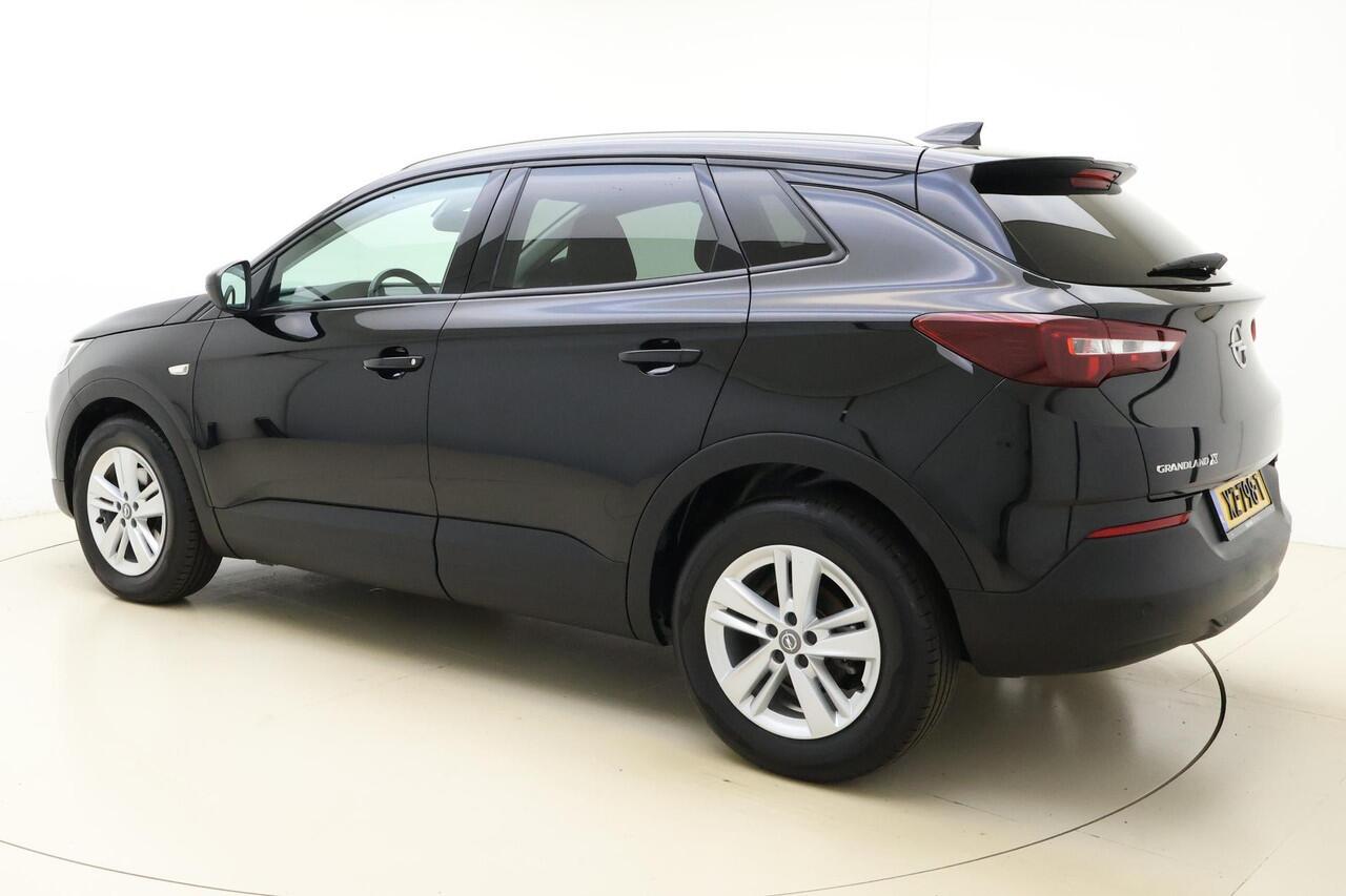 Opel Grandland X 1.2 Turbo Business + | Navigatie pakket | Climate control | Camera achter | AGR stoelen | Cruise-control |