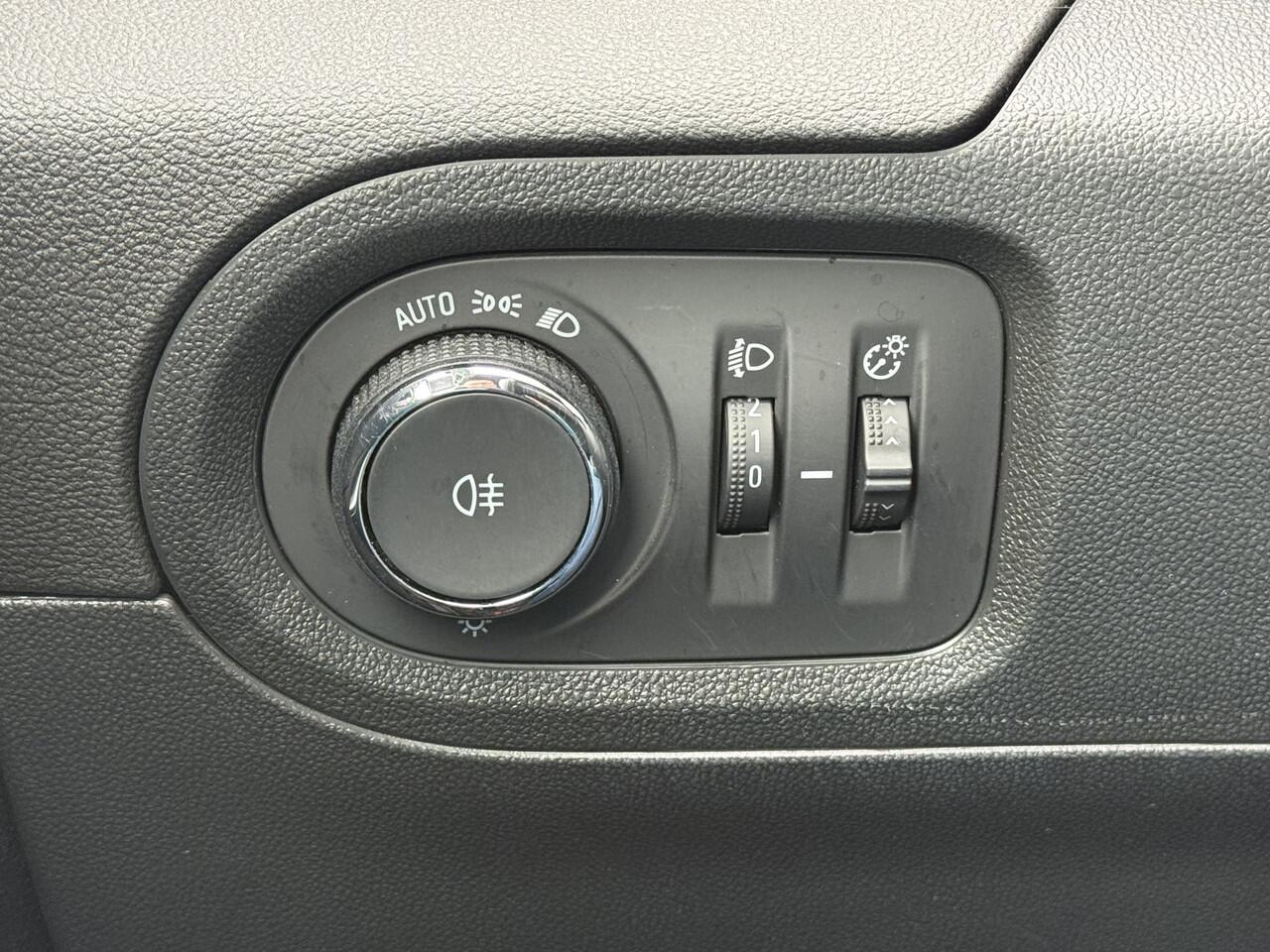 Opel Grandland X BWJ 2020 1.2 131 PK Turbo 120 Jaar Edition 74.000KM! CLIMA | CRUISE | APPLE CARP. | ANDROID AUT. | PRIV. GLAS | PDC | LMV | MULTIFUNCT. STUURWIEL