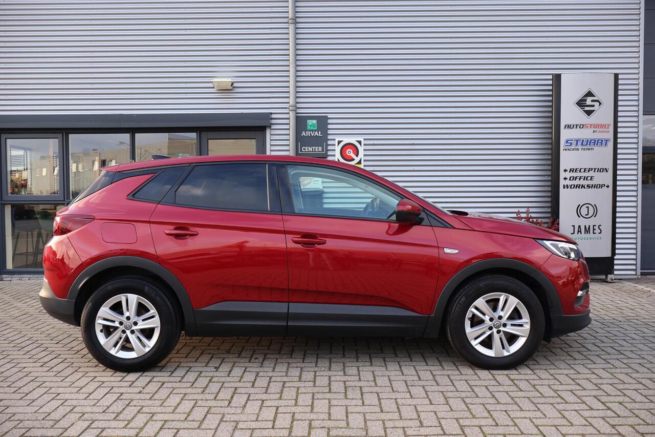 Opel Grandland X 1.2 Business Edition 2e Eigenaar | NL-Auto | Volledig Onderh. | BTW | Camera | Carplay | Navi | Climate | Business+ | Bots Systeem | Opel Eye Pack | Full Led