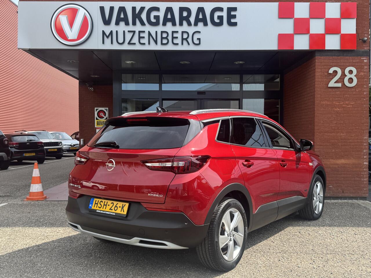 Opel Grandland X 1.6 Turbo Hybrid Business Elegance PHEV // FULL LED // KEYLESS // NAVI+CARPLAY // CAMERA+SENSOREN // ELEK. ACHTERKLEP // STOELVERWARMING //