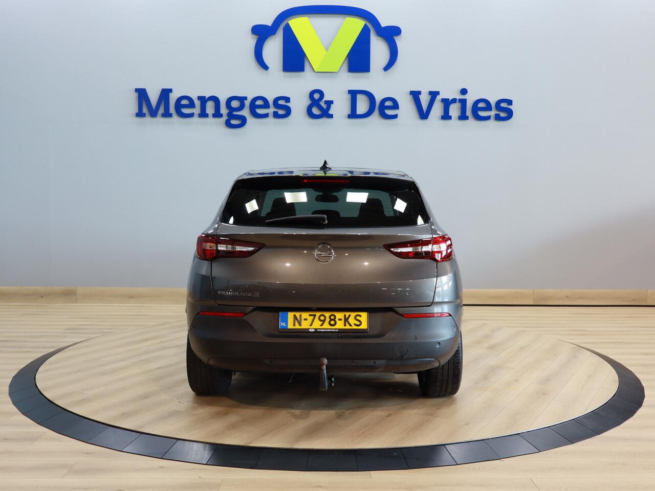 Opel Grandland X 1.2 Turbo Innovation Airco ECC | Panorama | Trekhaak | Cruise Control | Camera | Apple Carplay Android Auto | Isofix |