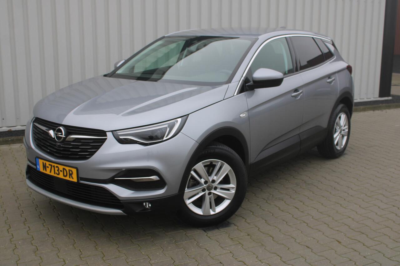 Opel Grandland X 1.2 Turbo Business Elegance | Incl. 12 maanden garantie | Stoel/stuurverwarming | Parkeercamera voor + achter | Apple carplay/Android auto | Navigatie | Cruise control | Climate control |