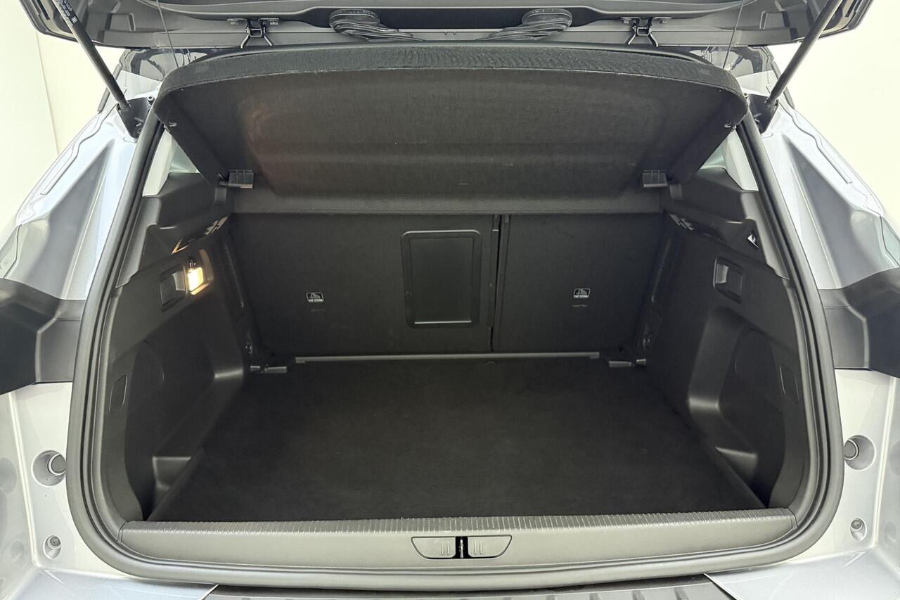 Opel Grandland X 1.2 Turbo 130pk Innovation | Navigatie | Camera | Climate control | Elektrische achterklep | LED koplampen | Lichtmetalen velgen | Zwart dak