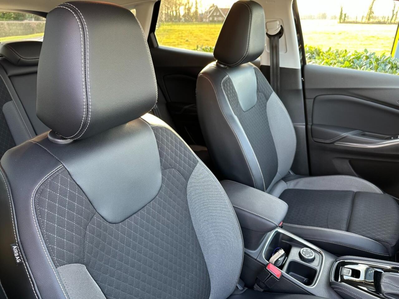 Opel Grandland X 1.6 Turbo Innovation Led / Keyless / Camera