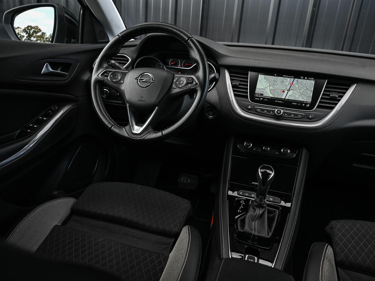 Opel Grandland X 1.2 TURBO BUSINESS EXECUTIVE | AUTOMAAT | LED | BLUETOOTH | CRUISECONTROL | EL. ACHTERKLEP | GOED ONDERHOUDEN