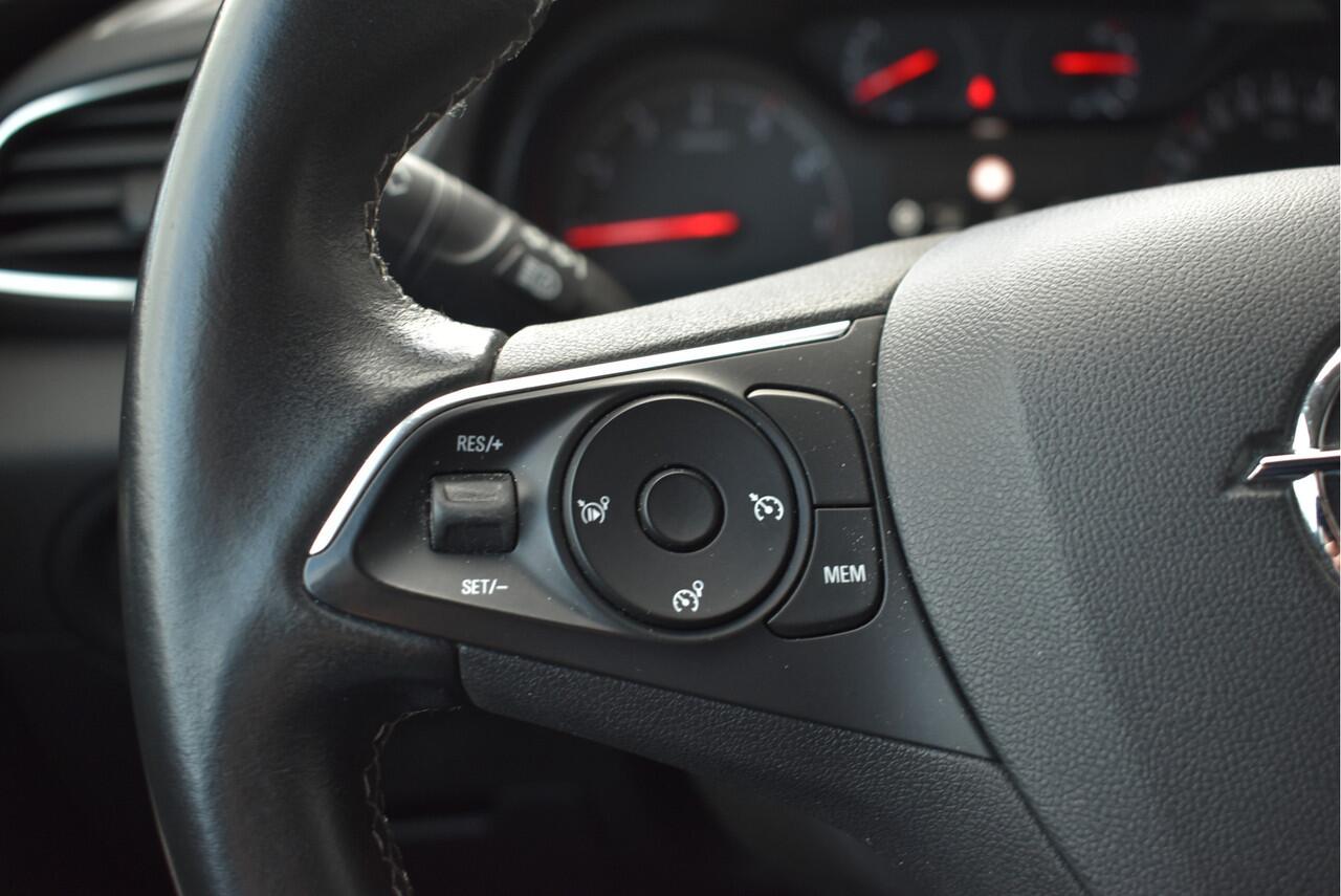 Opel Grandland X 1.2 Turbo Edition Navi, PDC, Cruise, Carplay, Trekhaak