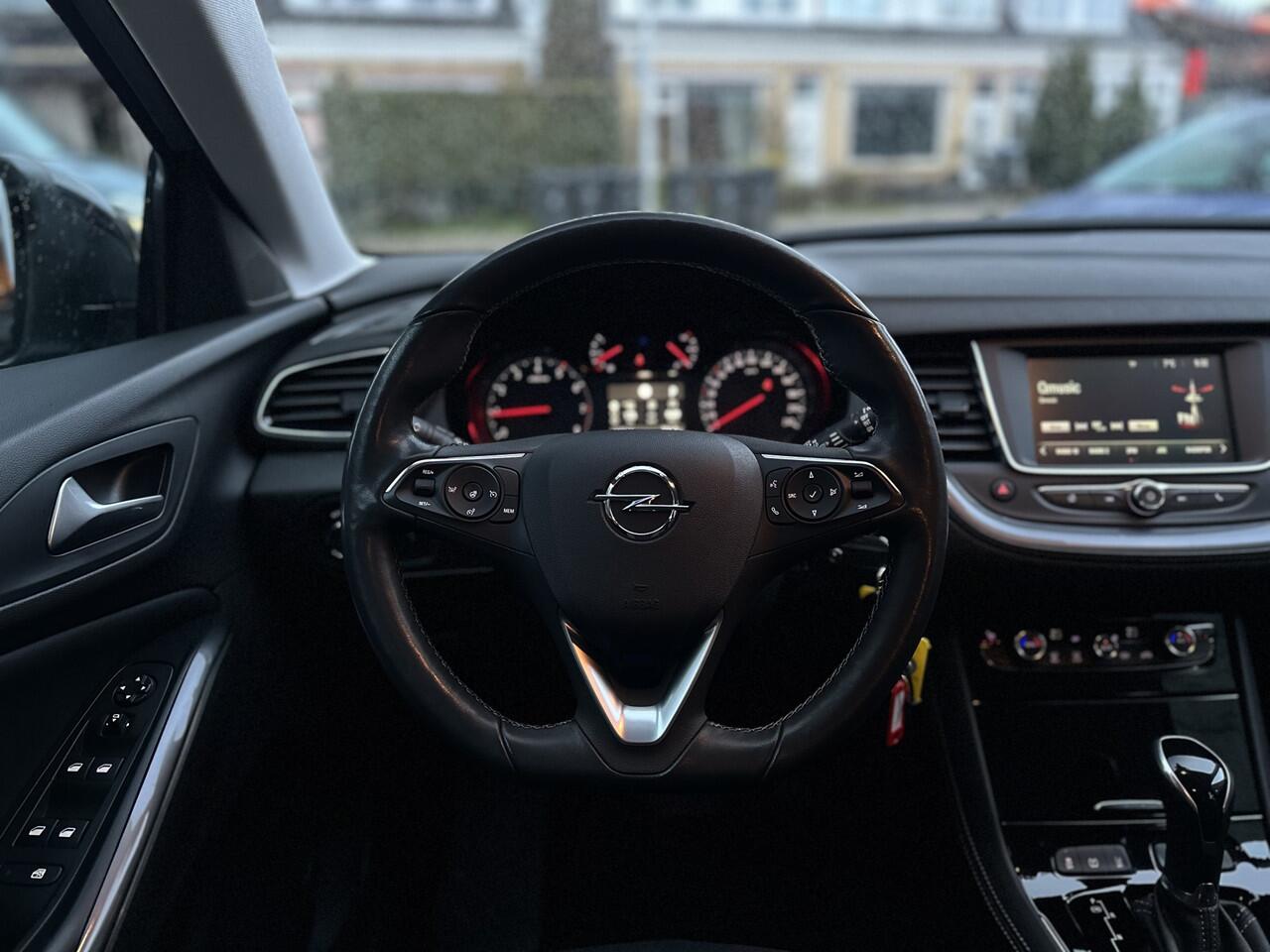 Opel Grandland X 1.2 Turbo Business Edition Trekhaak/Winterpaket/All season.