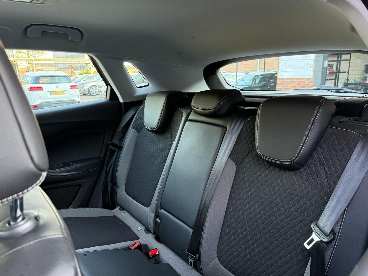 Opel Grandland X 1.6 Turbo Hybrid Business Edition Camera