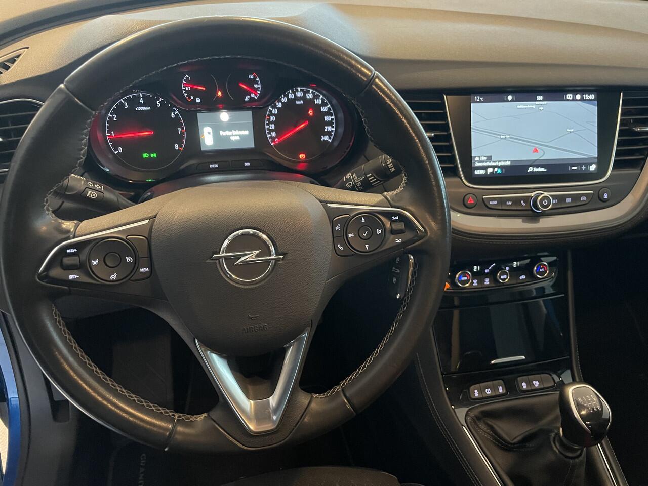 Opel Grandland X 1.2 Turbo Business Edition Achteruitrijcamera - Cruise control - Airco - Apple carplay - Alarm klasse 1 - Bluetooth - Parkeersensoren voor en achter - navigatiesysteem - Radio - Start/stop systeem - Stuur multifunctio
