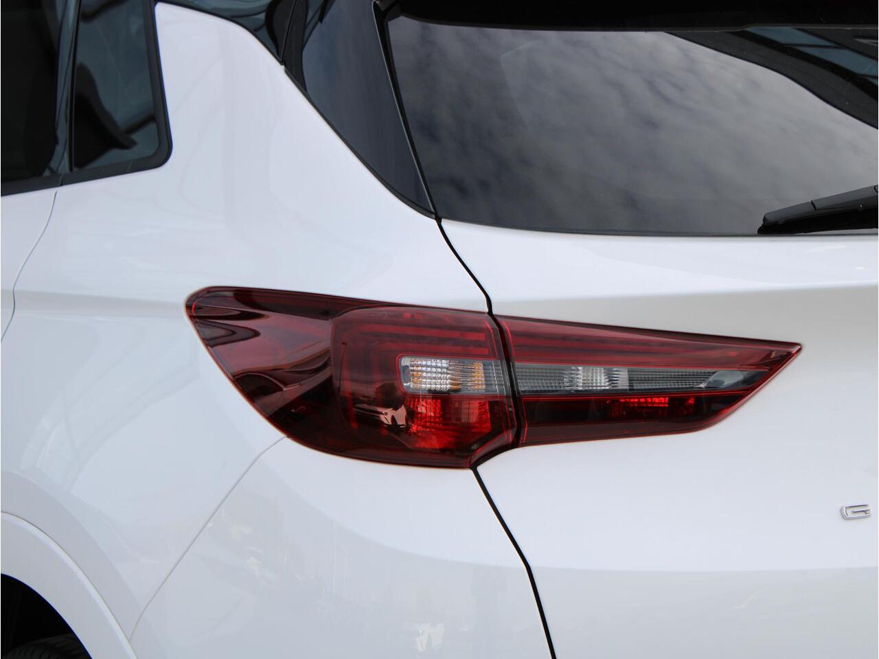 Opel Grandland 1.2 Turbo Business Elegance Automaat | Navi / Camera / Climate