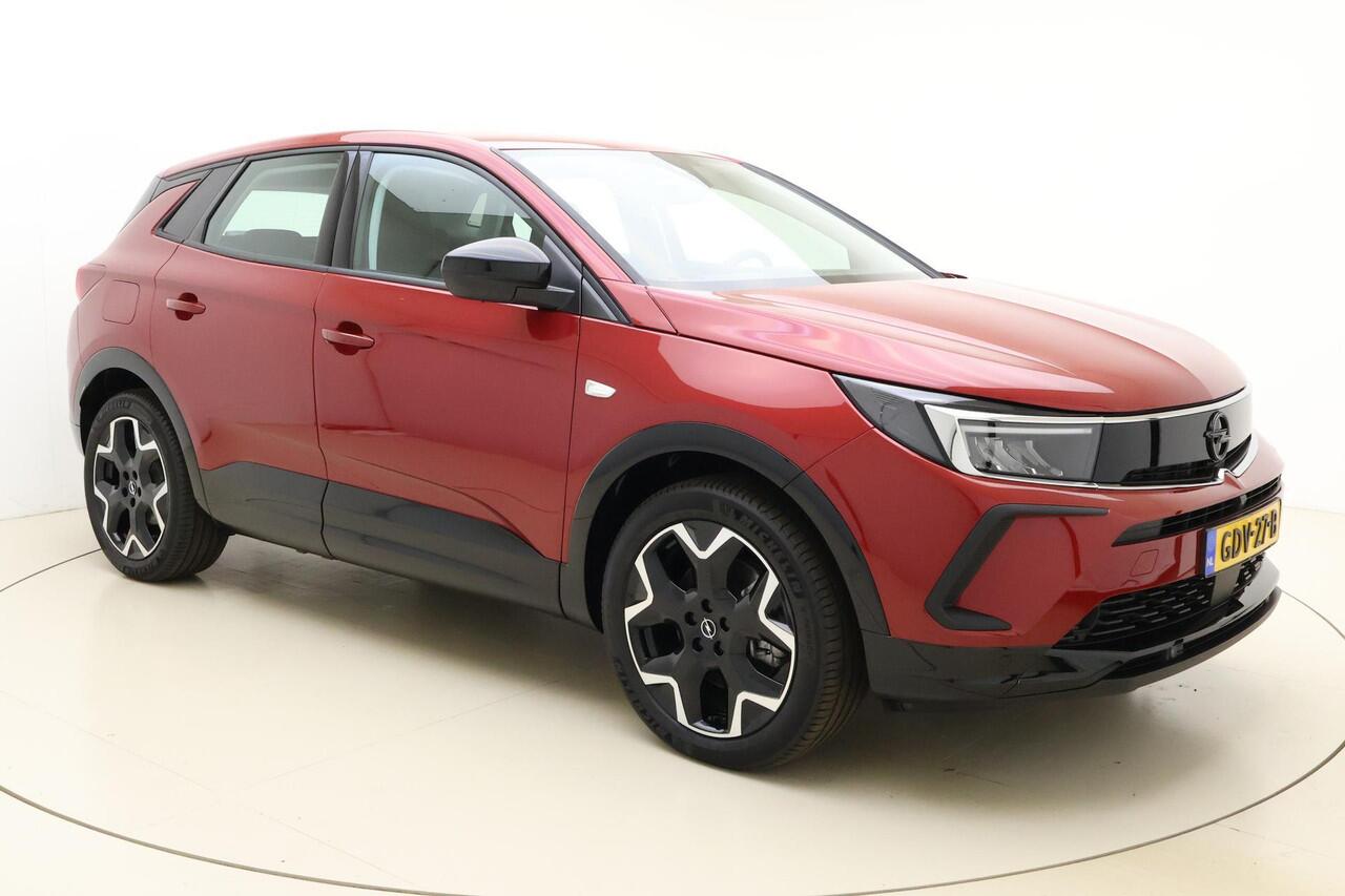 Opel Grandland 1.6 Turbo Plug-In Hybrid GS Demo | Navigatie | Afneembare trekhaak | 360 Graden Camera | Climate control | 19" Lichtmetalen velgen | Keyless