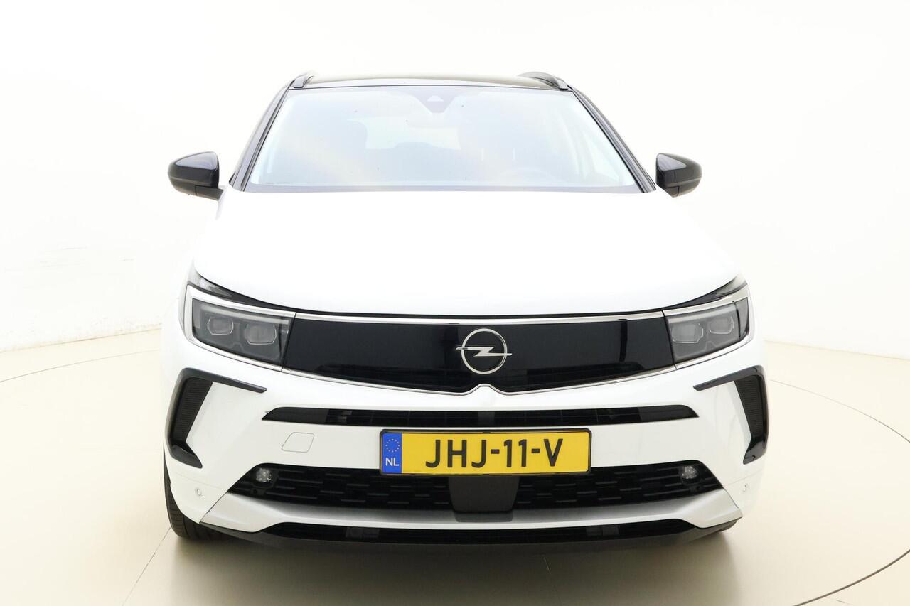 Opel Grandland 1.2 Turbo Ultimate 130pk Automaat | Achteruitrijcamera | Alcantara bekleding | Climate Control | Navigatie | Adaptive Cruise control | Stoel + stuurwielverwarming | Elektrische achterklep | Voorruitverwarming