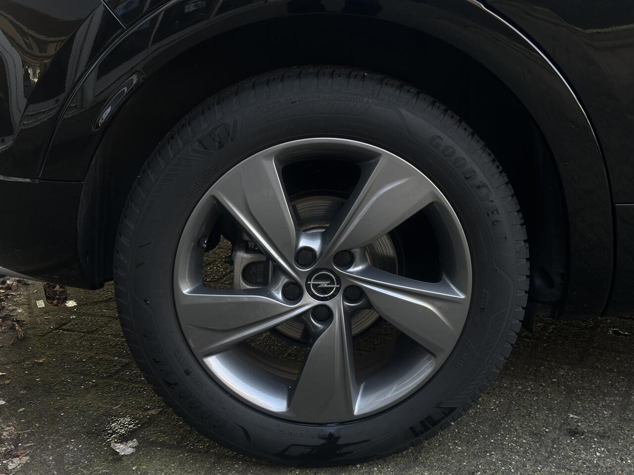 Opel Grandland 1.2 Turbo Elegance Automaat Stoel + stuurverwarming/Dodehoek sensor/Zelf inparkeren