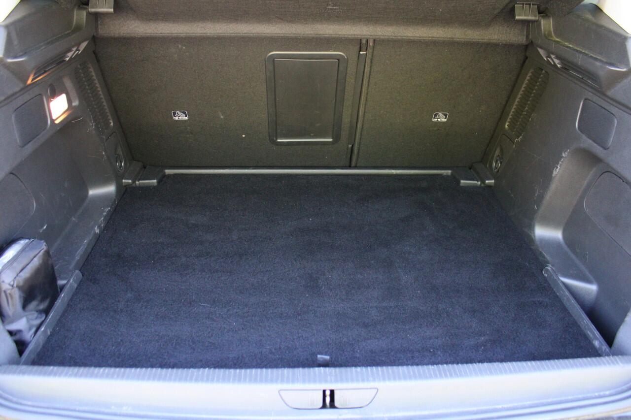 Opel Grandland 1.2 Turbo 131pk Edition | Achteruitrijcamera | Trekhaak | Stoelverwarming | Navigatie | Carplay