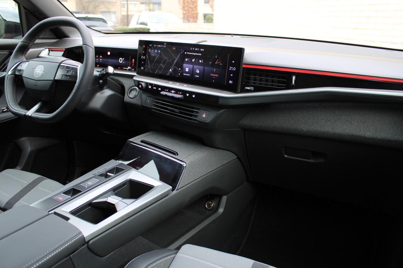 Opel Grandland 1.2 Turbo Hybrid GS NIEUW MODEL | Navigatie | AGR | Gelijk beschikbaar