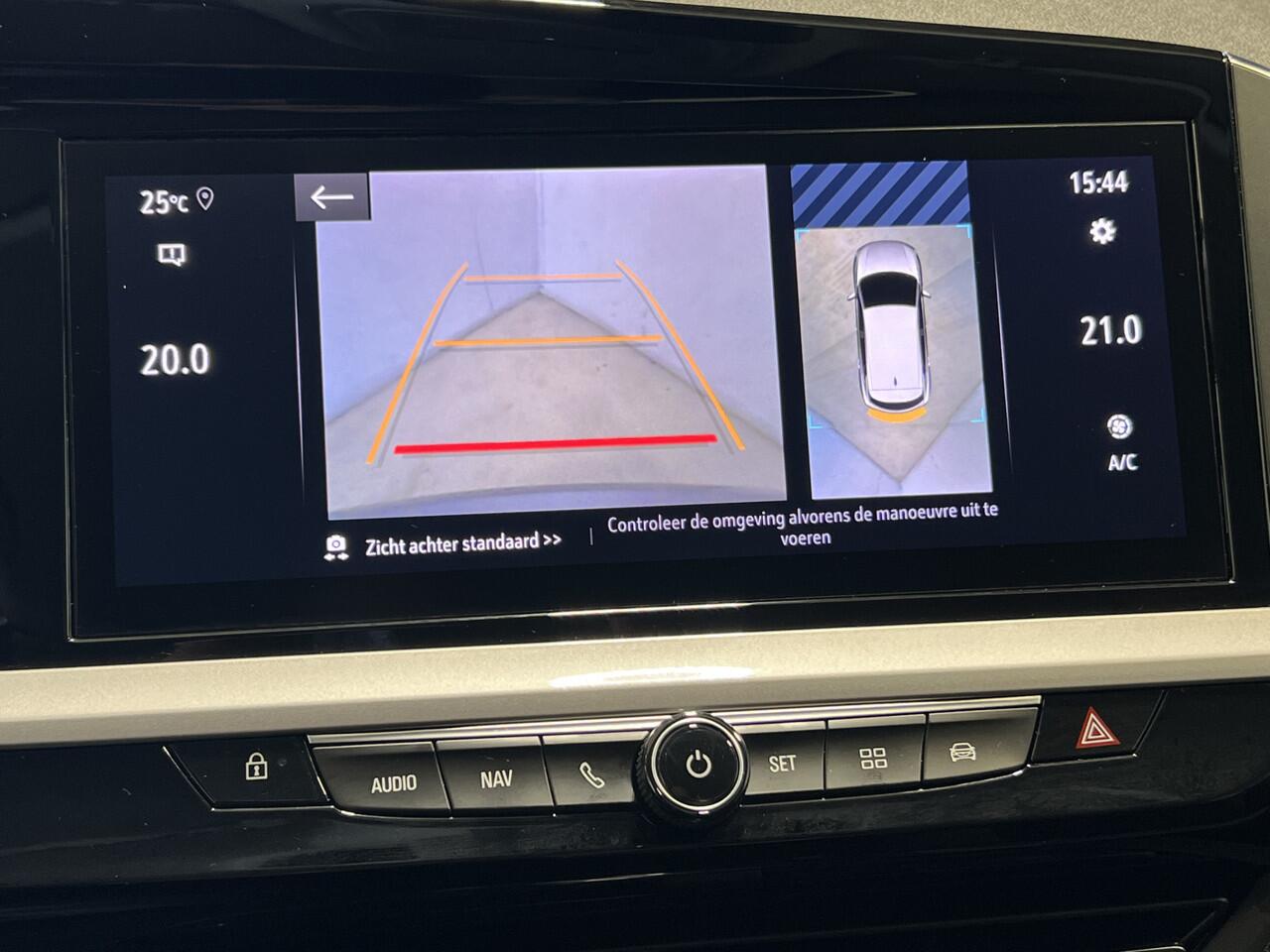 Opel Grandland 1.2 Turbo GS Line | Navigatie/Android/Apple Carplay | LM Velgen 18" | Achteruitrijcamera | Cruise Control | DAB | Airco |