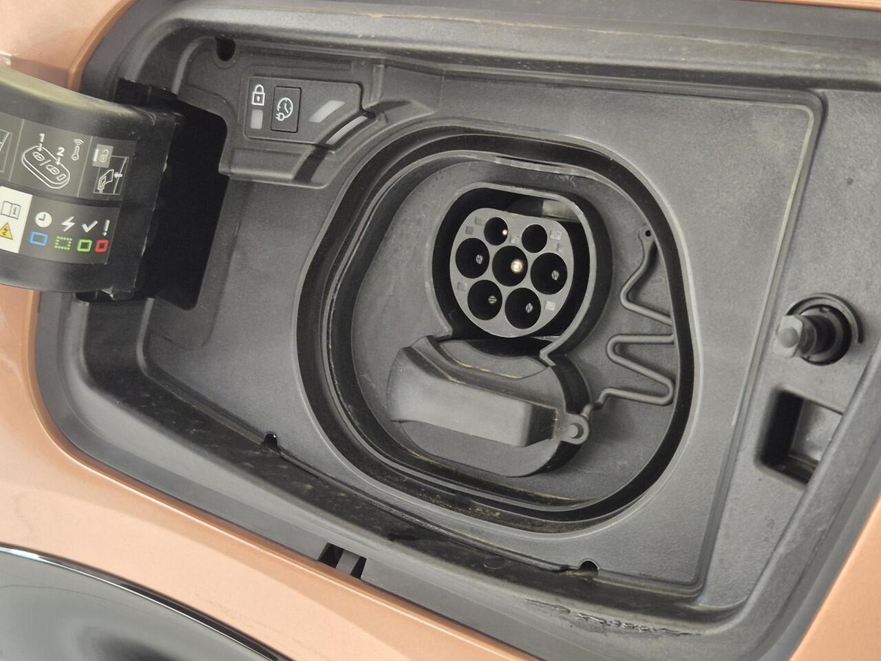 Opel Grandland Electric GS 73 kWh Head-Up Display | Panoramisch-Schuif/Kanteldak| 360° Camera | Navigatie | Stoel/Stuurverwarming | Apple Carplay/Android Auto |