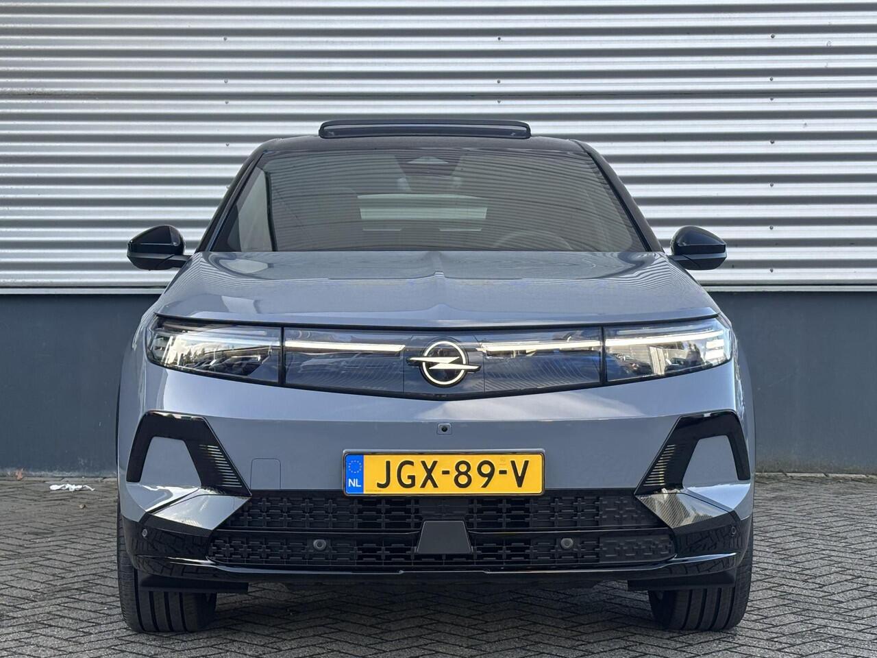 Opel Grandland Electric Ultimate 73kWh 325pk AWD | Hi-Fi FOCAL® | NAPPA LEDER | SCHUIF/KANTELDAK | LED PIXEL VERLICHTING | HEAD UP DISPLAY | ISOFIX |