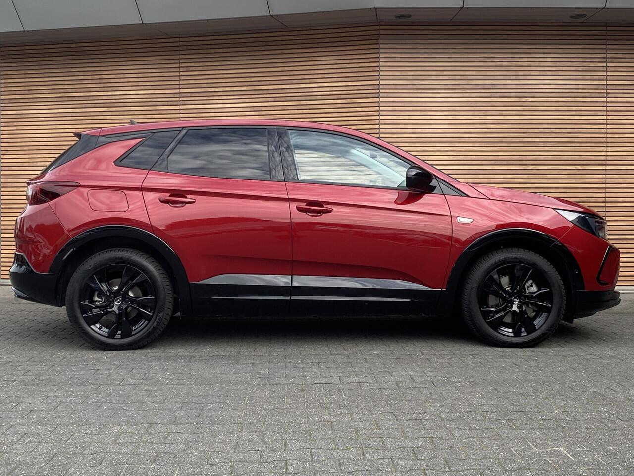 Opel Grandland 1.6 Turbo Plug-In Hybrid GS Parkeer assistent / Stoelverwarming / Camera