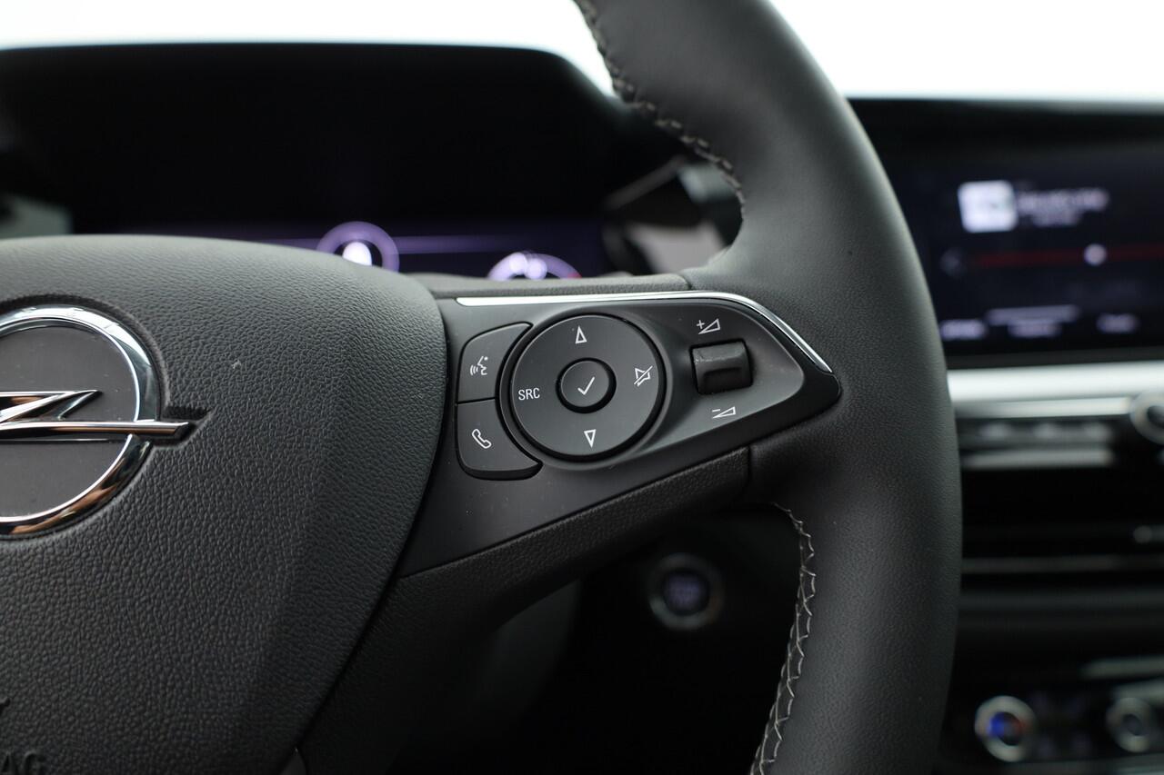 Opel Grandland 1.2 Turbo Ultimate | Navi | Stoel- Stuurverw. | Keyless | Apple Carplay | Dodehoekdet.