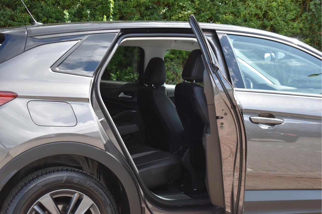 Opel Grandland 1.2 Turbo Elegance 131 PK Winter pakket | DAB | Carplay / Androidauto | Stoelverwarming 4x | Camera | Trekhaak | 4-Seasons | LED verlichting