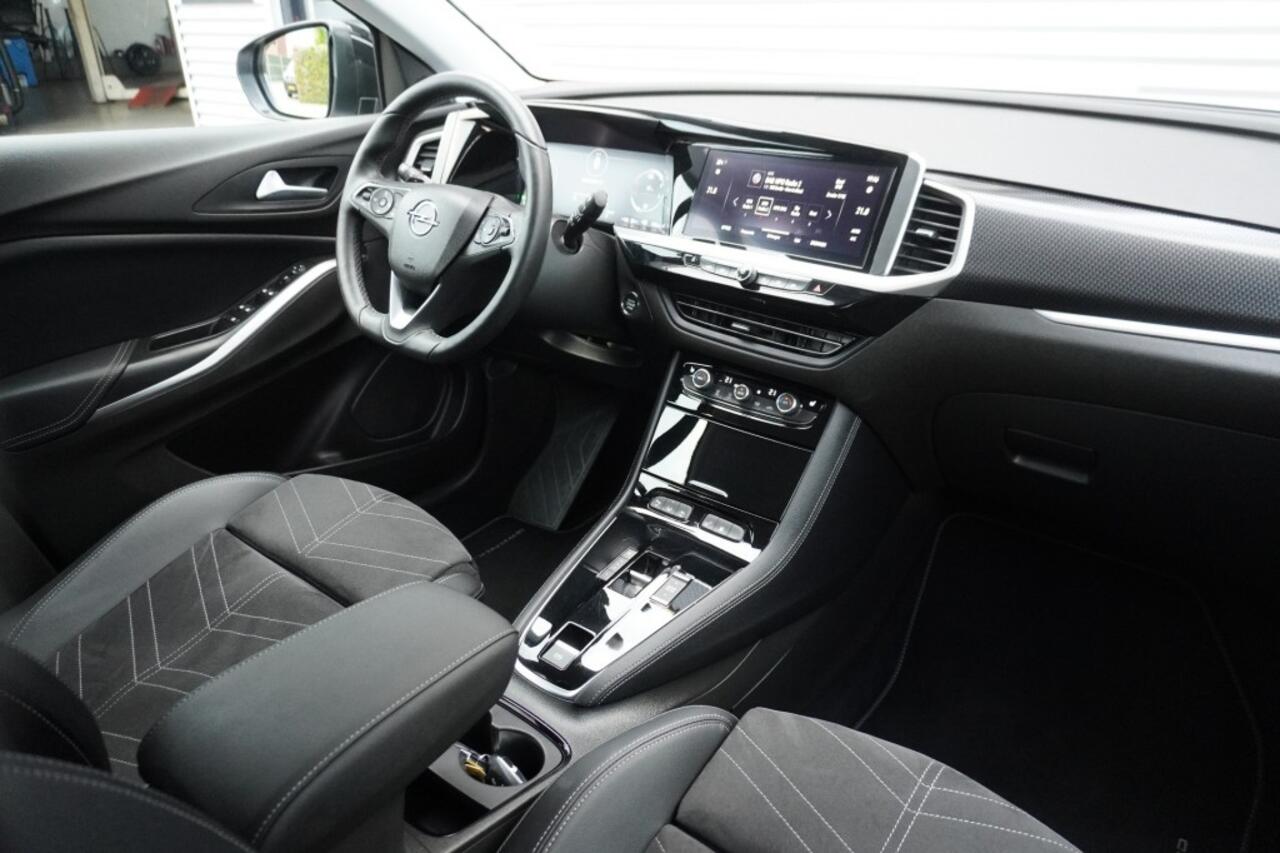 Opel Grandland 1.6 Turbo Hybrid Elegance / Camera / Winterpakket / Adaptive Cruise