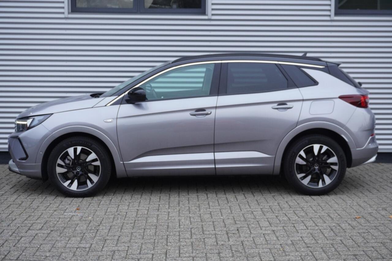 Opel Grandland 1.6 Turbo Hybrid Elegance / Camera / Winterpakket / Adaptive Cruise