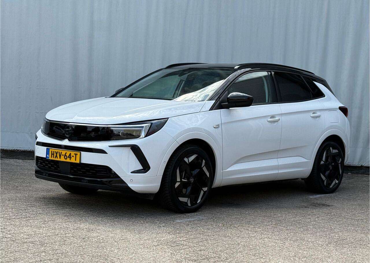 Opel Grandland 1.6 Turbo Plug-In Hybrid 4x4 GSe Veel opties!