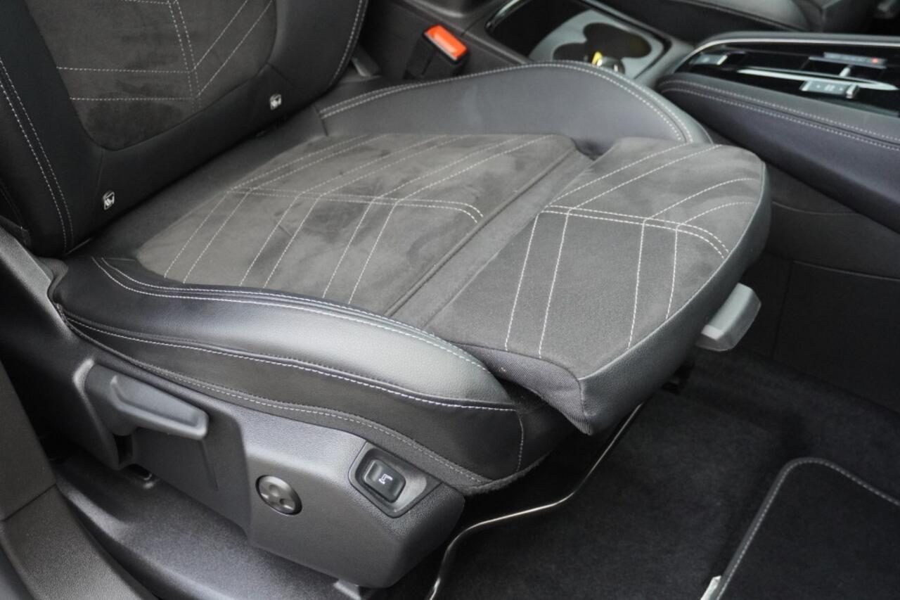 Opel Grandland 1.6 Turbo Hybrid Elegance / Camera / Winterpakket / Adaptive Cruise