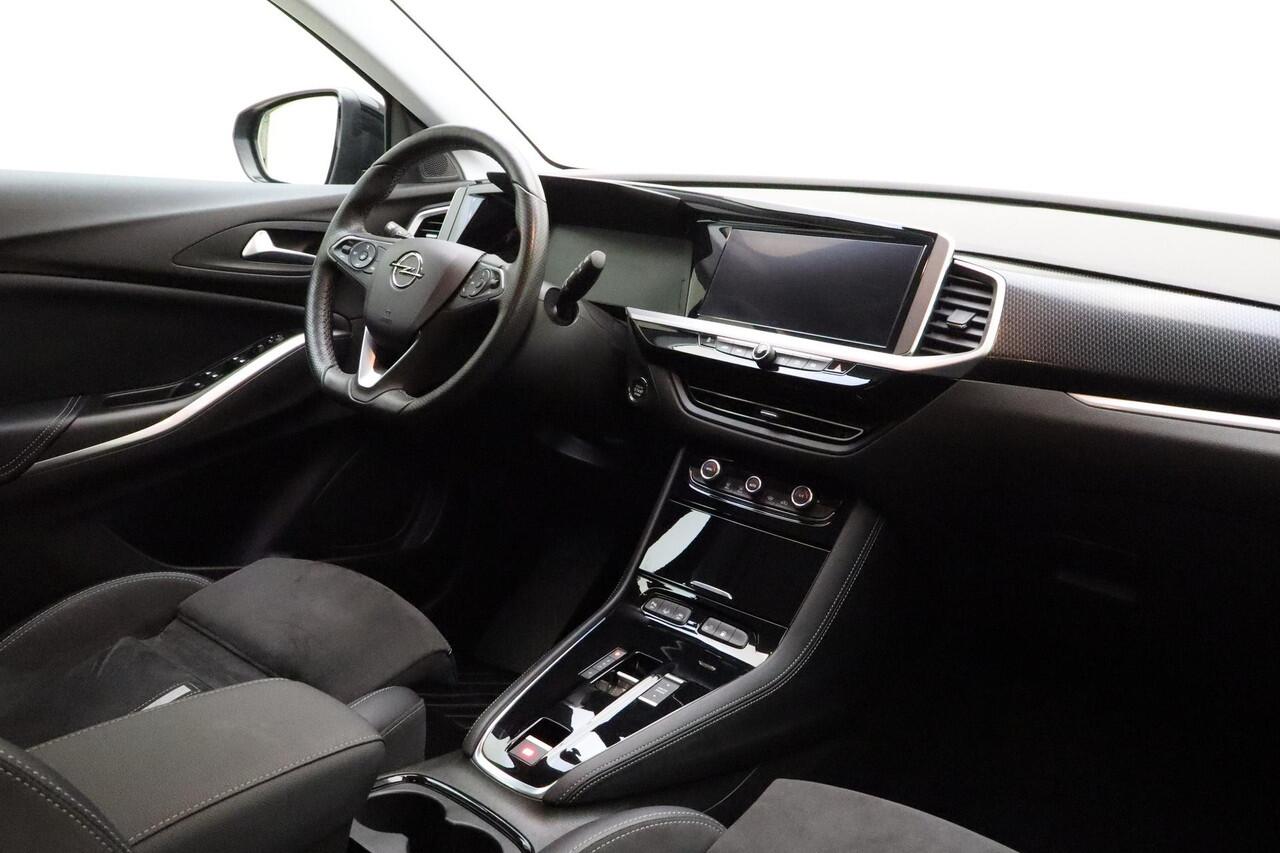 Opel Grandland 1.6 Turbo Plug-In Hybrid 300pk 4x4 GSe | Navigatie | Camera | Comfort stoelen | Elektrische achterklep | Stoel- en stuurverwarming | Adaptive Cruise control |