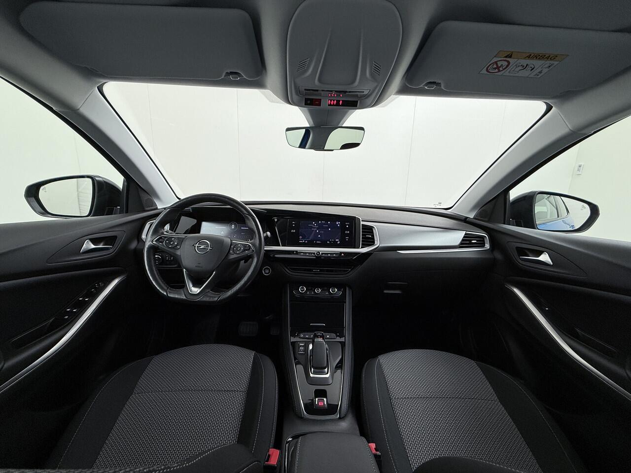 Opel Grandland 1.6T 225PK NW MODEL PHEV AUT-8 Navi Ecc Apple Carplay Android Auto 360°Camera Adaptieve Cruise Control Pdc Plug-In Hybride DAB+ Lane Assist Stuur Verwarming Led Keyless Digitaal dashboard 1e Eigenaar Origineel Nederlandse Auto Nieuwe Model ¤ 40.000 - nieu