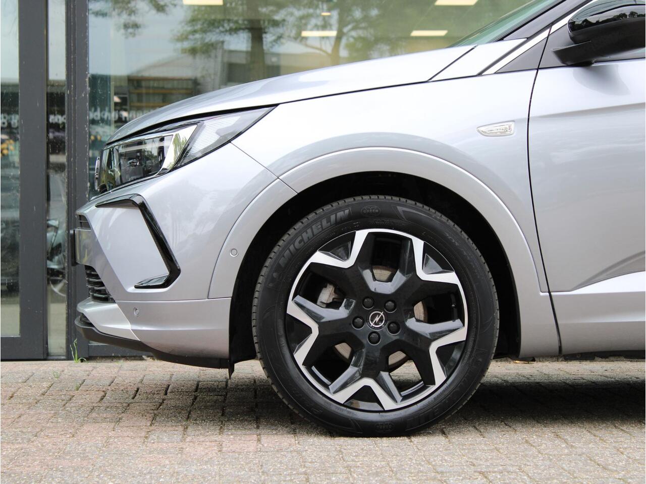 Opel Grandland 1.2 Turbo Ultimate Automaat | Navi / Camera / Alcantara