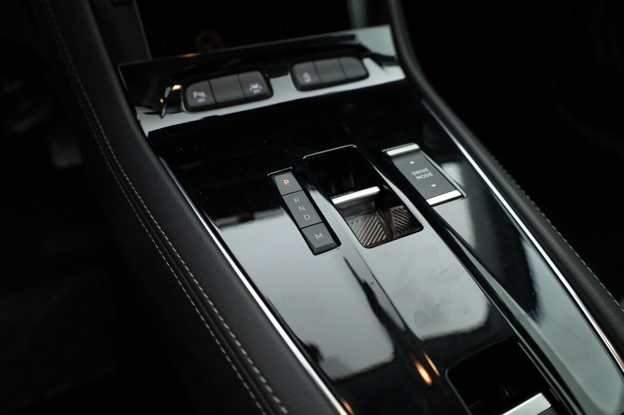 Opel Grandland 1.2 Turbo Ultimate | Navi | Stoel- Stuurverw. | Keyless | Apple Carplay | Dodehoekdet.