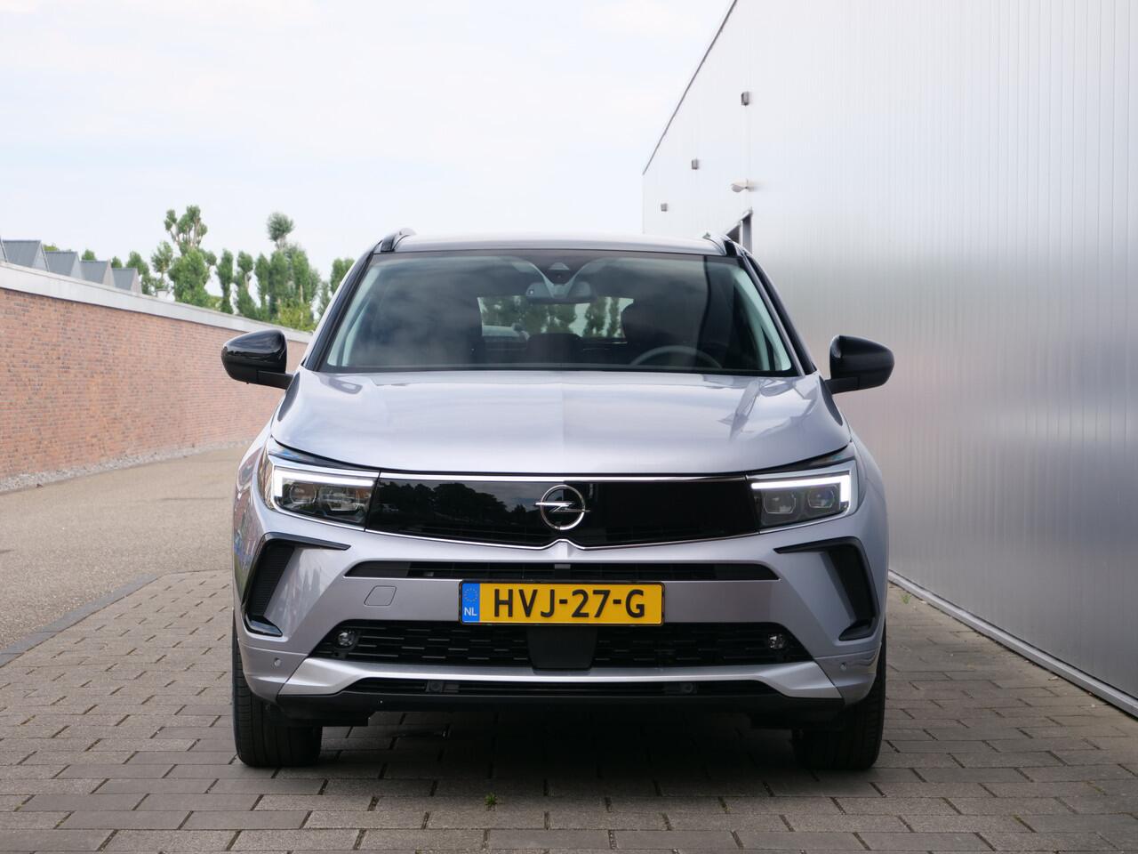 Opel Grandland 1.2 Turbo 130pk Ultimate Automaat Navigatie / LED / Camera / 19 Inch