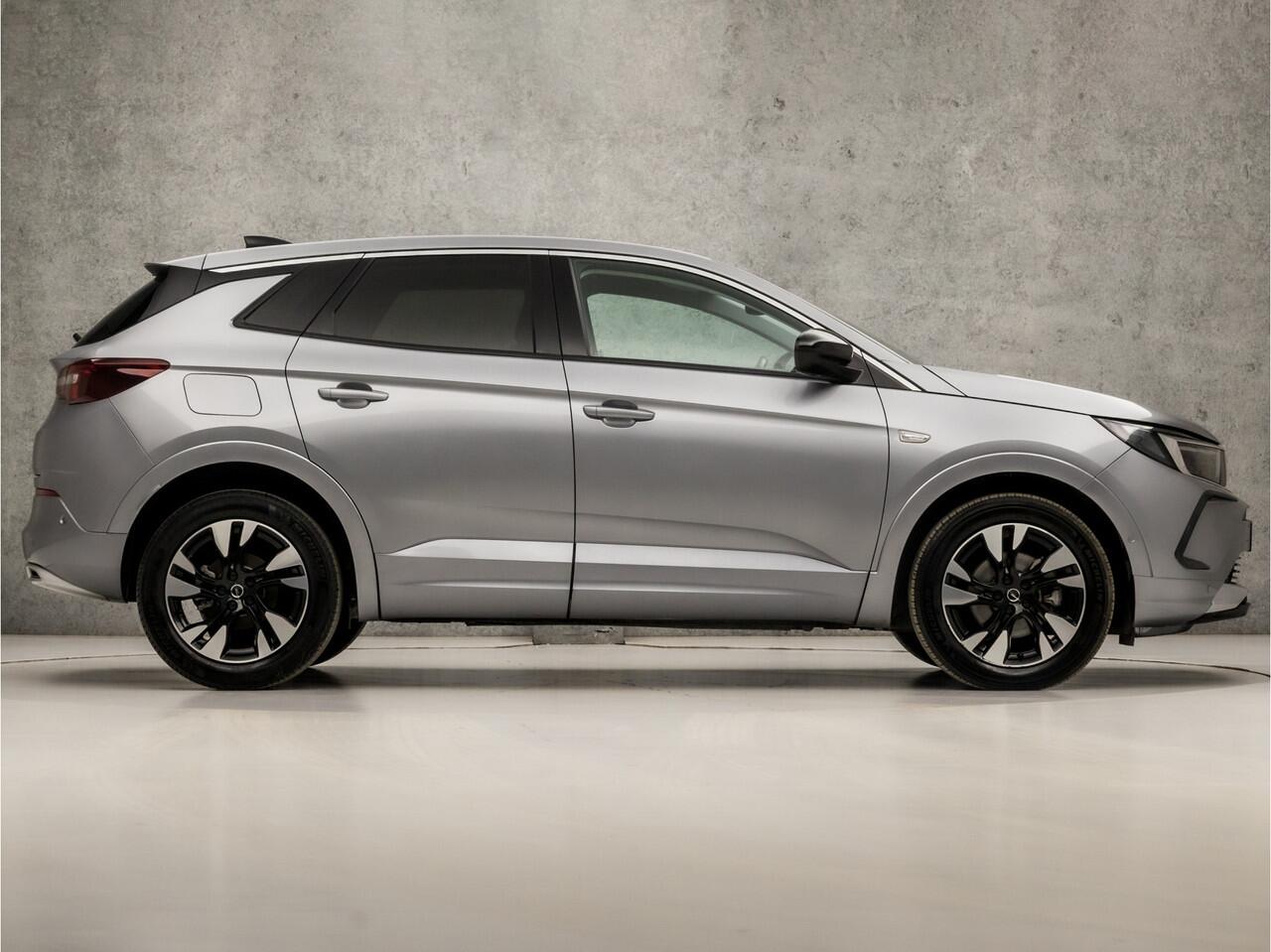 Opel Grandland 1.2 Turbo Elegance Sport Automaat (VIRTUAL COCKPIT, APPLE CARPLAY, GROOT NAVI, 360 CAMERA, SPORTSTOELEN, LEDER, LANE ASSIST, NIEUWE APK, NIEUWSTAAT)