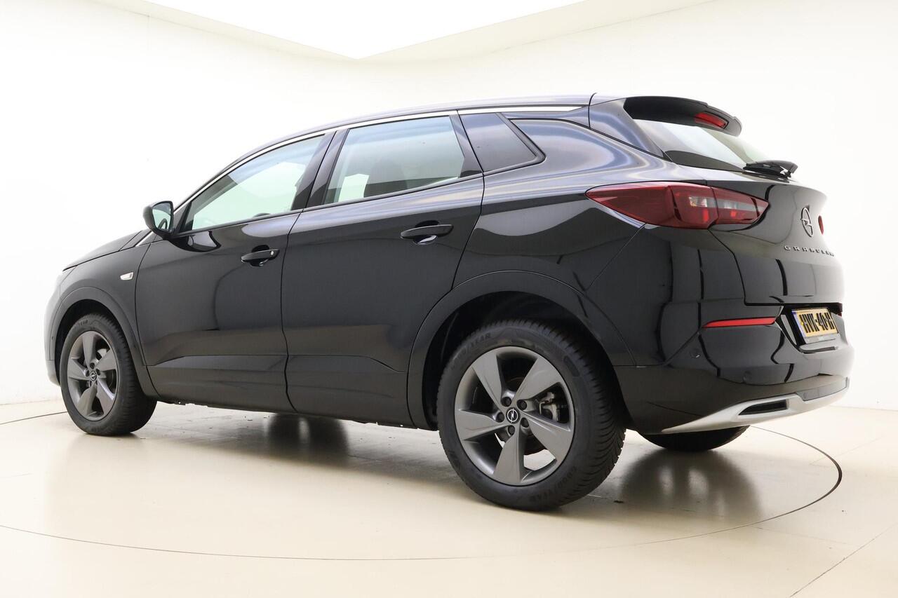 Opel Grandland 1.2 Turbo Level 2 | Navigatie via Carplay | Climate control | Stoel & Stuurverwarming | Parkeersensoren | Lichtmetalen velgen | Verwarmd voorruit