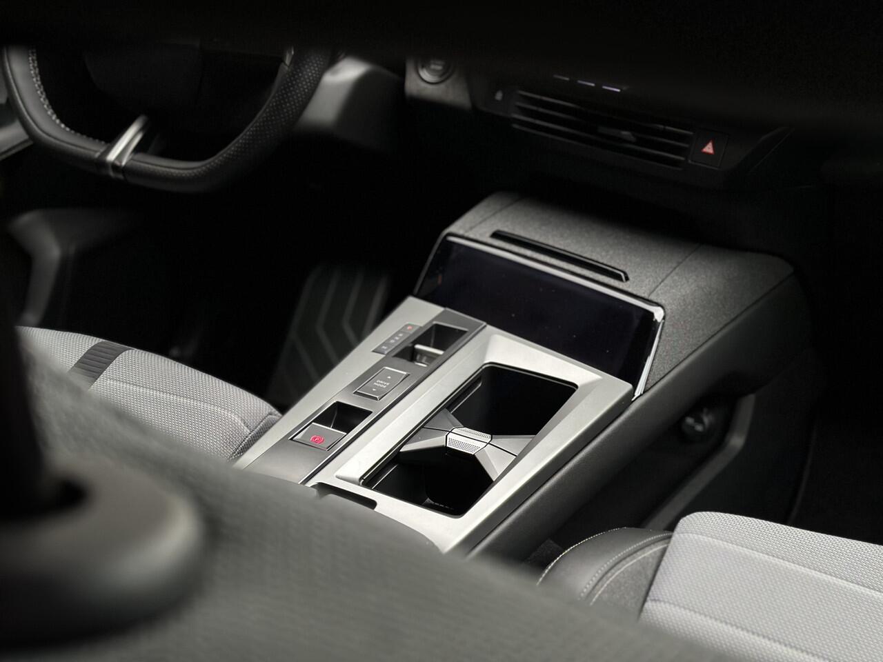 Opel Grandland 1.2 Turbo Hybrid GS Stoel+Stuurverwarming/Camera/Navigatie.